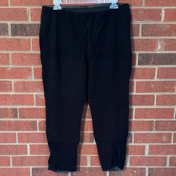 Chico's Black 1.5 Petite Faux Leather Mixed R/N/S Pants - Picture 4 of 7